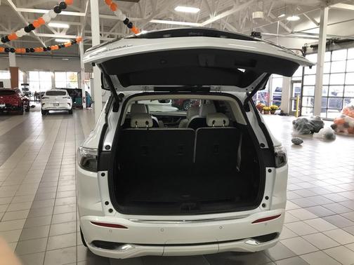 2022 Buick Enclave AWD Avenir