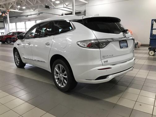 2022 Buick Enclave AWD Avenir