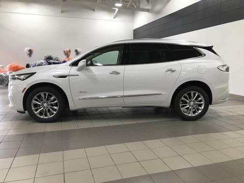 2022 Buick Enclave AWD Avenir