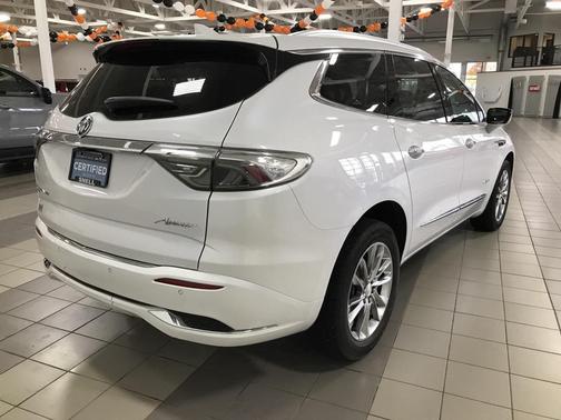 2022 Buick Enclave AWD Avenir