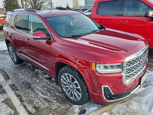 2023 GMC Acadia Denali