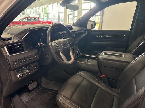 White 2021 GMC Yukon XL Denali