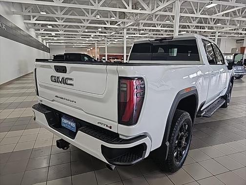 2024 GMC Sierra 2500 AT4