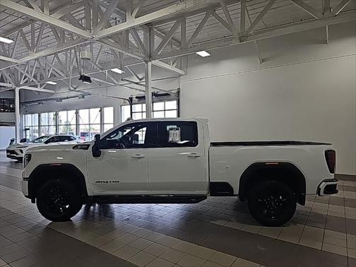 2024 GMC Sierra 2500 AT4
