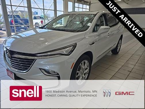2023 Buick Enclave Essence AWD