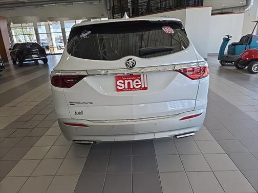 2023 Buick Enclave Essence AWD