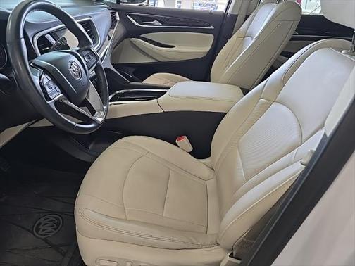 2023 Buick Enclave Essence AWD