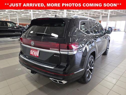 2024 Volkswagen Atlas 2.0T SEL Premium R-Line 4MOTION