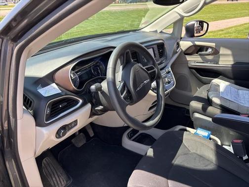 2017 Chrysler Pacifica LX