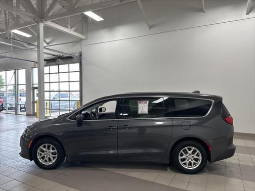 2017 Chrysler Pacifica LX