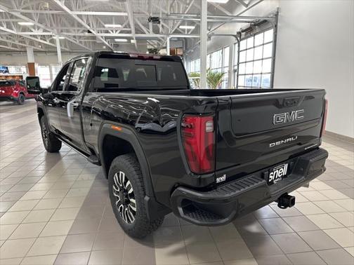 2025 GMC Sierra 3500 Denali