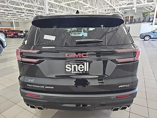 2025 GMC Acadia AWD AT4
