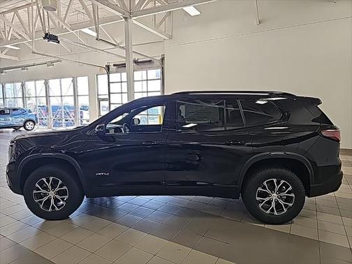 2025 GMC Acadia AWD AT4