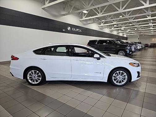 2019 Ford Fusion Hybrid SE