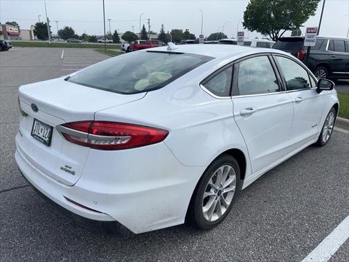 2019 Ford Fusion Hybrid SE