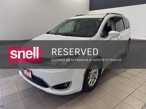 Bright White Clearcoat 2020 Chrysler Pacifica Touring L