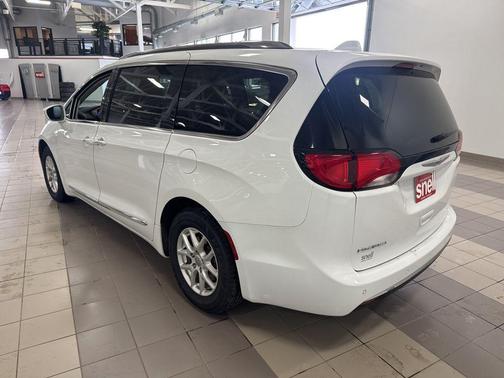 2020 Chrysler Pacifica Touring L