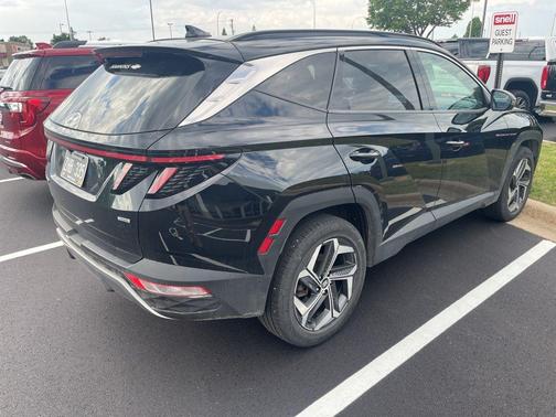 Phantom Black 2022 Hyundai TUCSON Limited