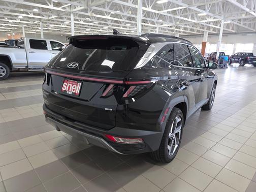 Phantom Black 2022 Hyundai TUCSON Limited
