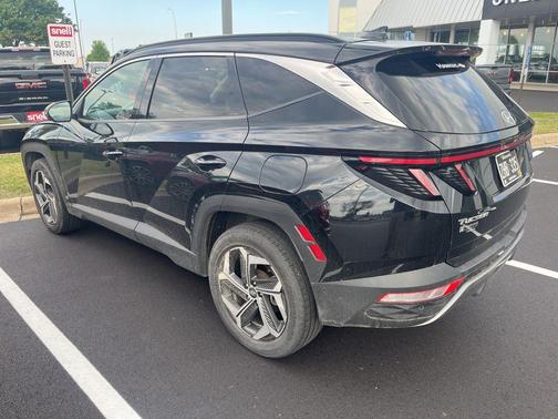 Phantom Black 2022 Hyundai TUCSON Limited