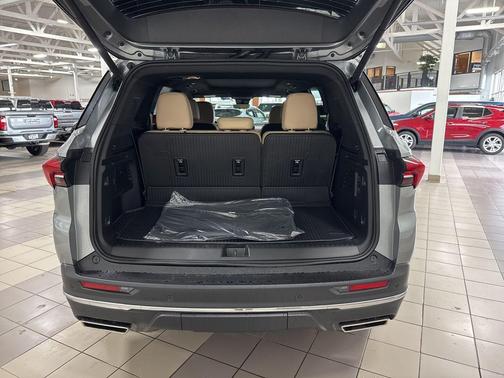 moonstone gray metallic 2026 Buick Enclave Preferred