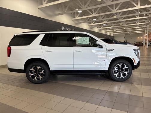 2025 GMC Yukon 4WD AT4