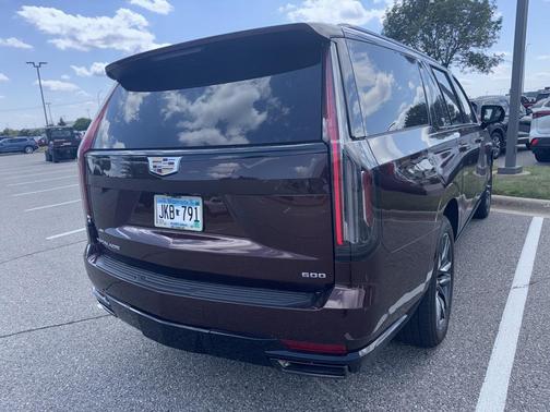 2023 Cadillac Escalade ESV Sport Platinum