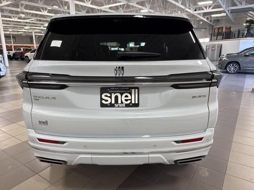 iridescent white tricoat 2026 Buick Enclave Avenir FWD