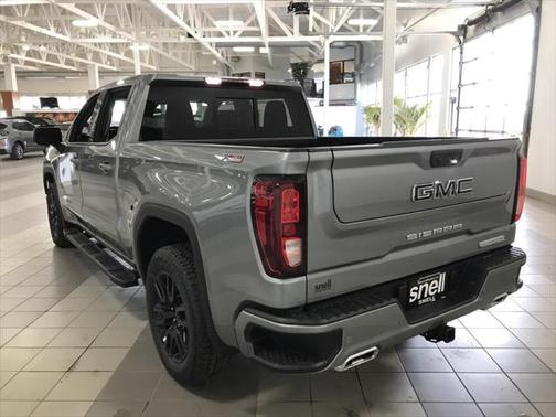 2025 GMC Sierra 1500 Elevation