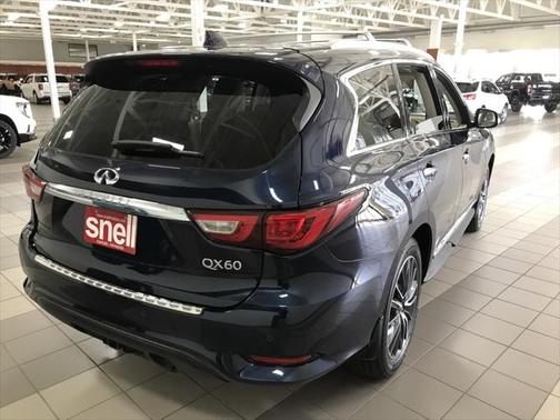 2017 INFINITI QX60 Base