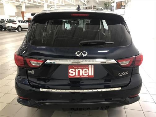 2017 INFINITI QX60 Base