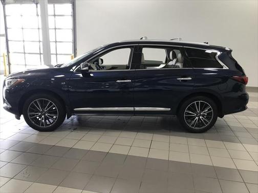 2017 INFINITI QX60 Base