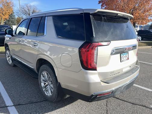 2022 GMC Yukon SLT