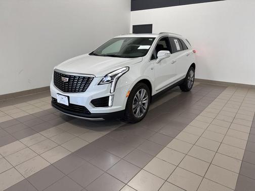 Crystal White Tricoat 2025 Cadillac XT5 Premium Luxury