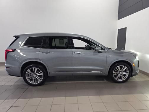 Argent Silver Metallic 2024 Cadillac XT6 Premium Luxury AWD