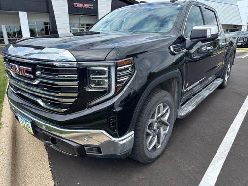 Onyx Black 2024 GMC Sierra 1500 SLT