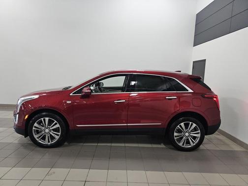 2025 Cadillac XT5 Premium Luxury