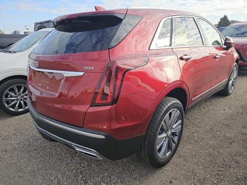 2025 Cadillac XT5 Premium Luxury