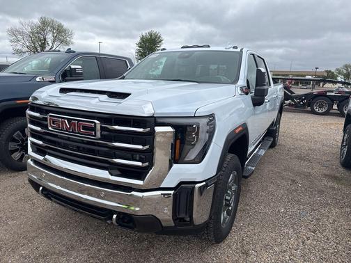 Glacier White Tricoat 2026 GMC Sierra 3500 SLT