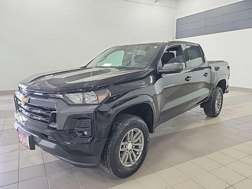 Black 2023 Chevrolet Colorado LT