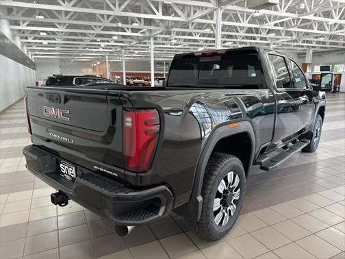 2025 GMC Sierra 3500 Denali