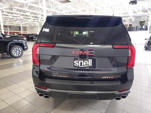 2026 GMC Yukon 4WD AT4
