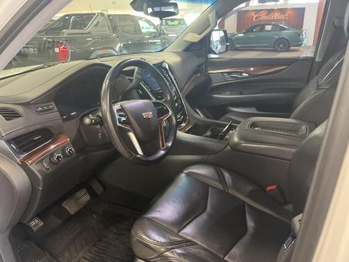 2019 Cadillac Escalade ESV Luxury