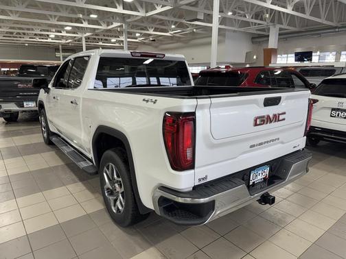 2022 GMC Sierra 1500 SLT
