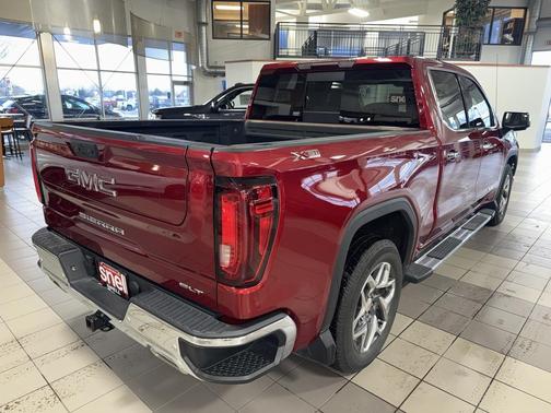2022 GMC Sierra 1500 SLT