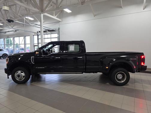 Black Metallic 2021 Ford F-350 Platinum