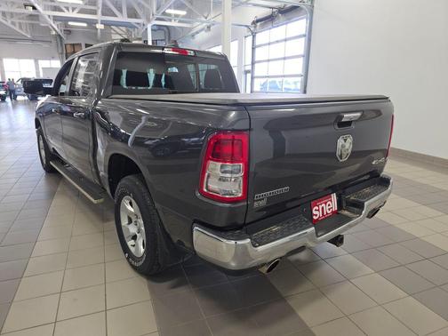 Granite Crystal Metallic Clearcoat 2019 RAM 1500 Big Horn