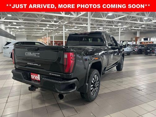 2024 GMC Sierra 3500 Denali