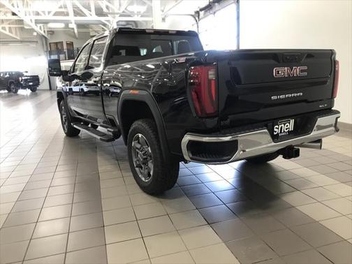 2025 GMC Sierra 3500 SLT