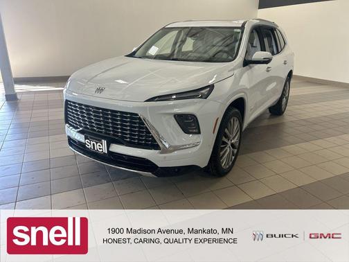 iridescent white tricoat 2026 Buick Enclave Avenir